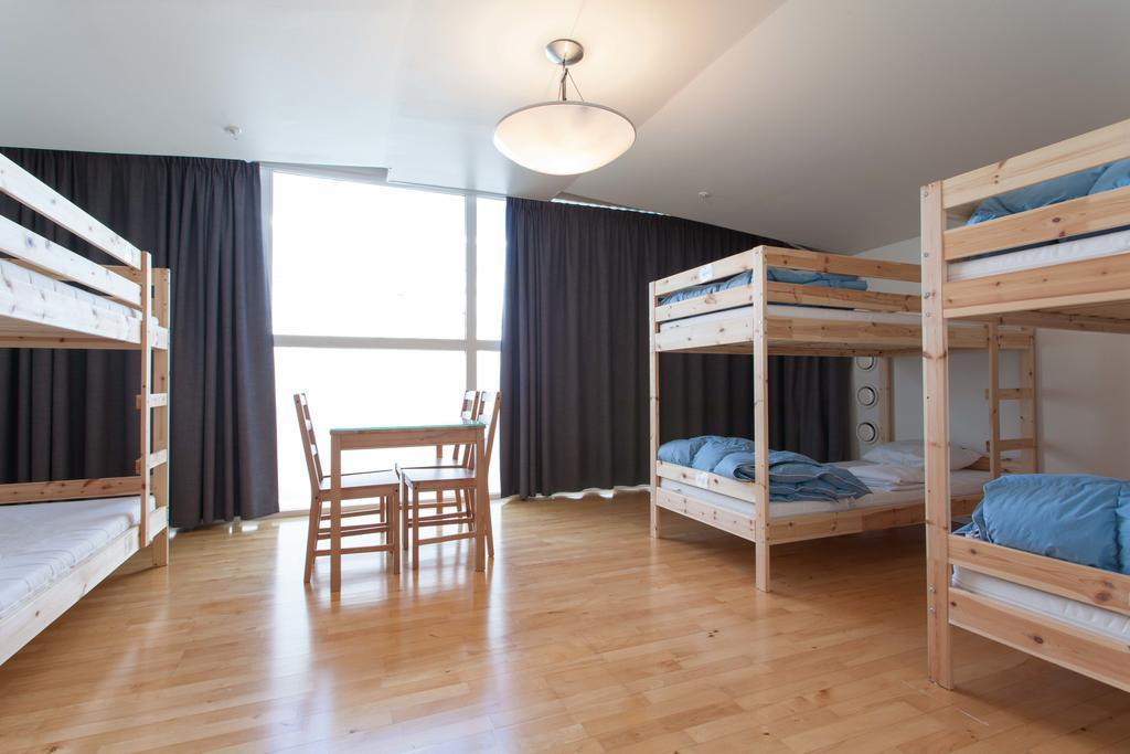 Pronova Hotell & Vandrarhem Норчёпинг Экстерьер фото